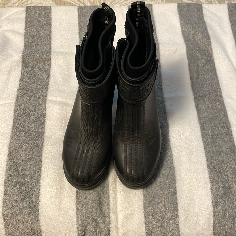 Heeled Rainboots